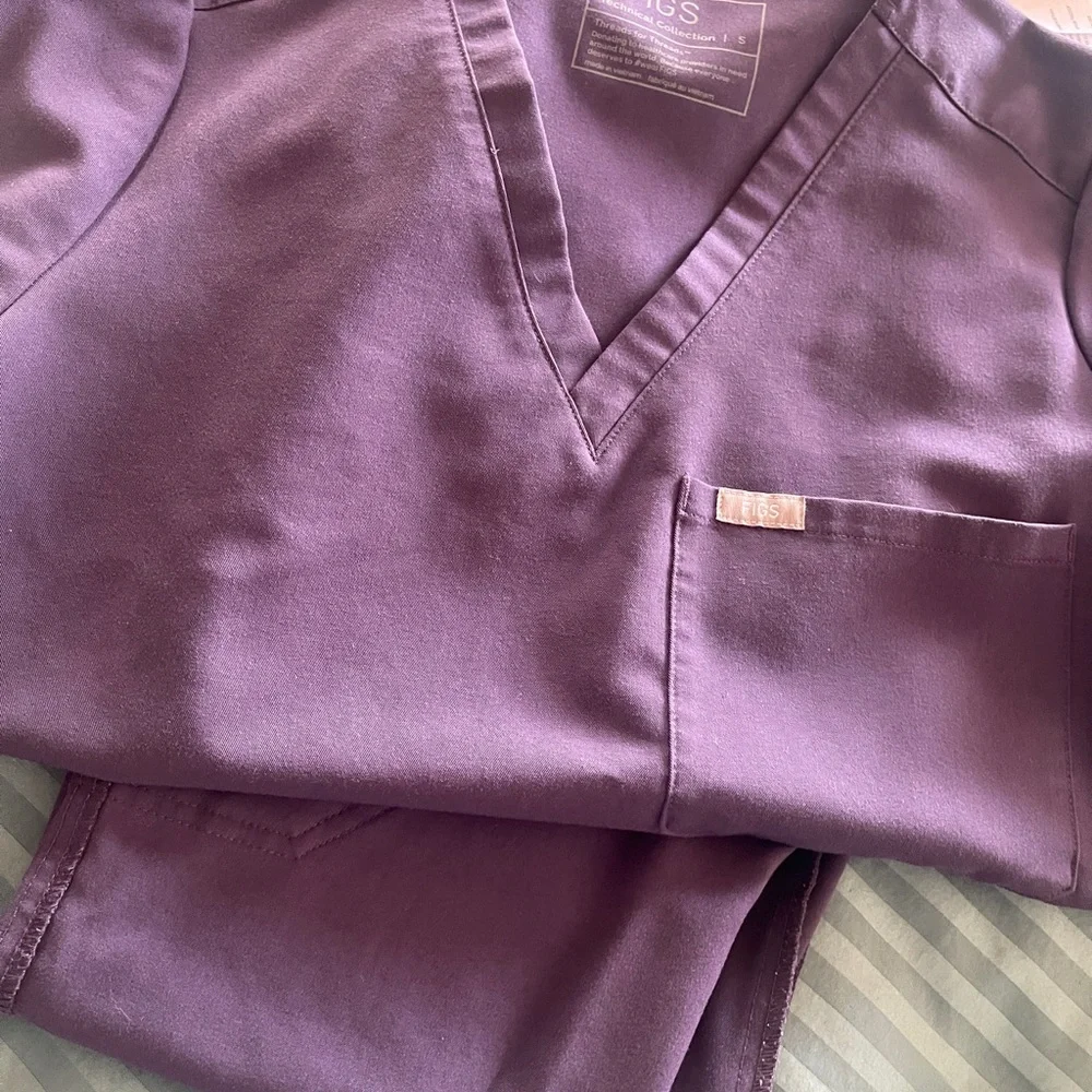 Figs scrubs - Picture 8 of 10